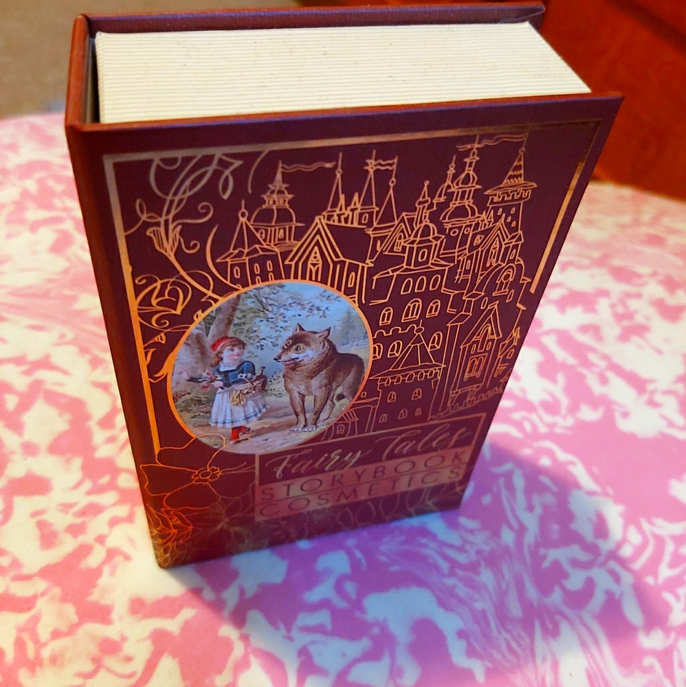 4/$25 Story book cosmetics red riding hood new